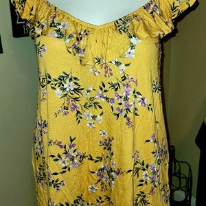 NWT Torrid off shoulder floral top